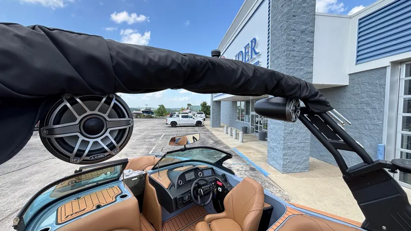 Slide: The Image of MB B52 23 Alpha 2025 - 50