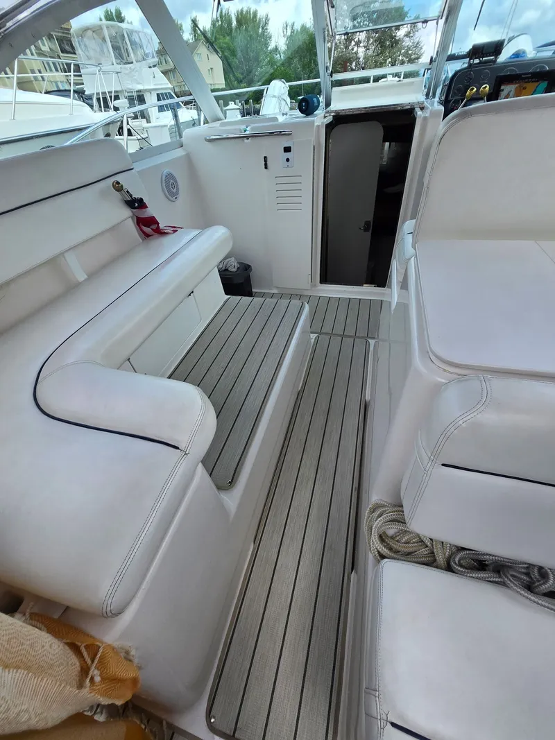 Slide: The Image of Tiara 2900 Coronet 2000 - 6