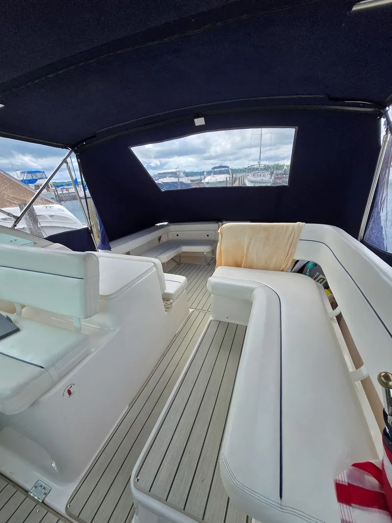 Slide: The Image of Tiara 2900 Coronet 2000 - 8