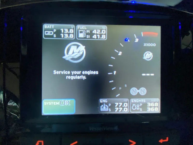 Slide: The Image of Sea Ray 400 Sundancer 2016 - 30