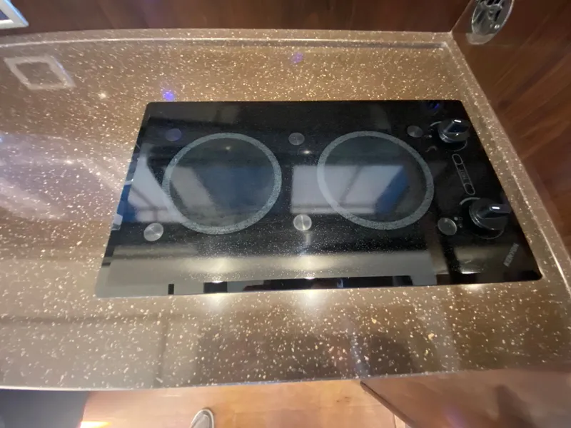 Slide: The Image of Sea Ray 400 Sundancer 2016 - 40