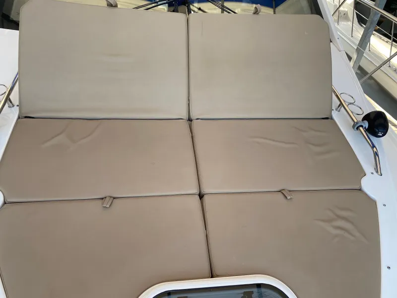 Slide: The Image of Sea Ray 400 Sundancer 2016 - 6