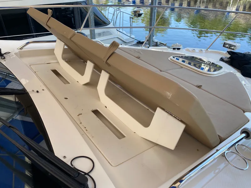 Slide: The Image of Sea Ray 400 Sundancer 2016 - 7