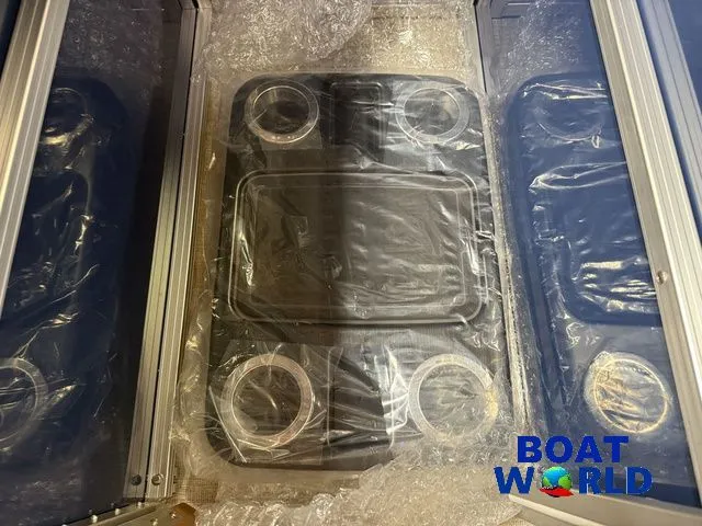 Slide: The Image of Tahoe Sport 2385 Rear Fish & Honda 4-Stroke EFI 2026 - 18