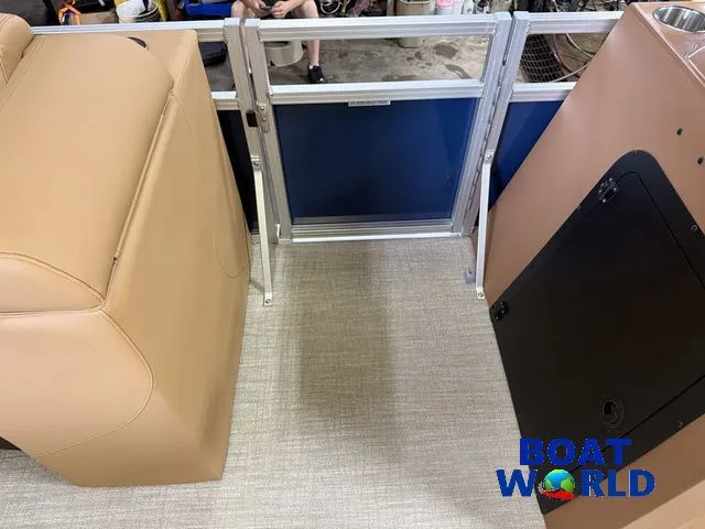 Slide: The Image of Tahoe Sport 2385 Rear Fish & Honda 4-Stroke EFI 2026 - 28