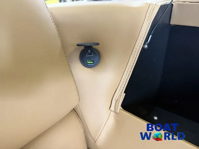 Slide: The Image of Tahoe Sport 2385 Rear Fish & Honda 4-Stroke EFI 2026 - 30