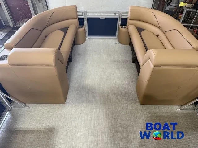 Slide: The Image of Tahoe Sport 2385 Rear Fish & Honda 4-Stroke EFI 2026 - 31