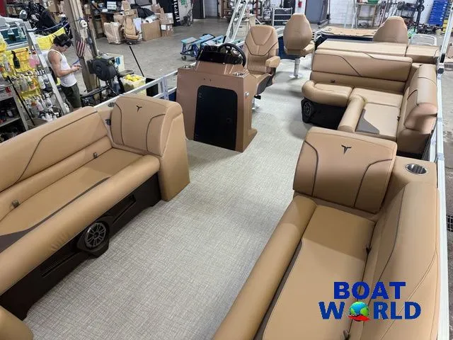 Slide: The Image of Tahoe Sport 2385 Rear Fish & Honda 4-Stroke EFI 2026 - 33