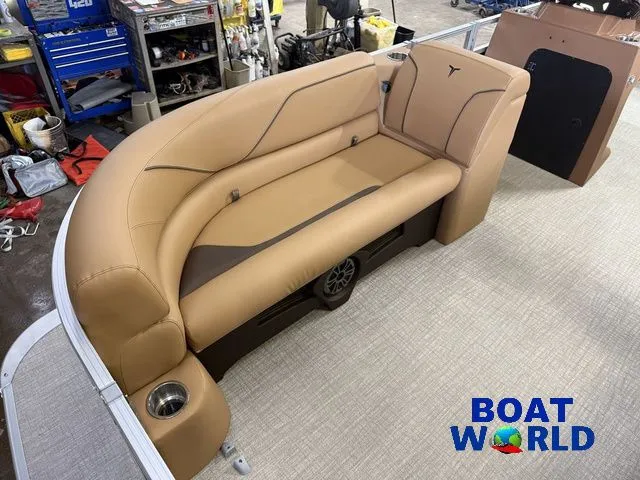 Slide: The Image of Tahoe Sport 2385 Rear Fish & Honda 4-Stroke EFI 2026 - 7