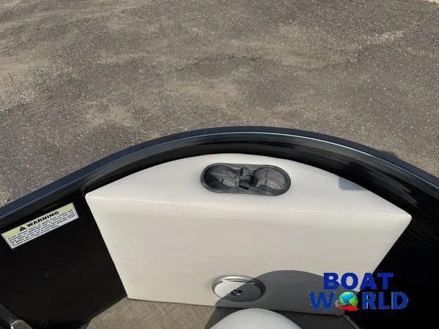 Slide: The Image of Palm Beach 200 Castmaster Pontoon With SEA LEGS 2017 - 15