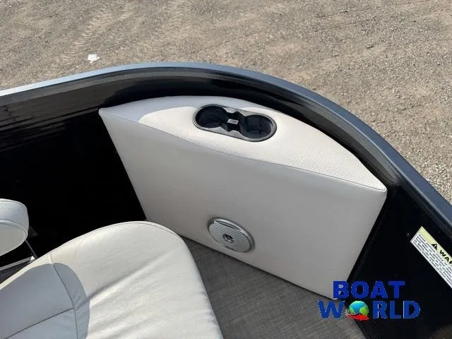 Slide: The Image of Palm Beach 200 Castmaster Pontoon With SEA LEGS 2017 - 16