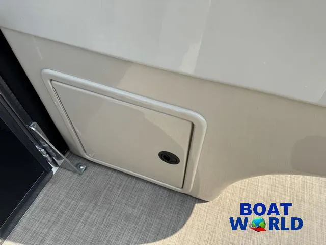 Slide: The Image of Palm Beach 200 Castmaster Pontoon With SEA LEGS 2017 - 22