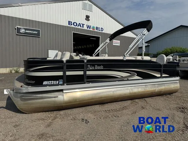 Slide: The Image of Palm Beach 200 Castmaster Pontoon With SEA LEGS 2017 - 54