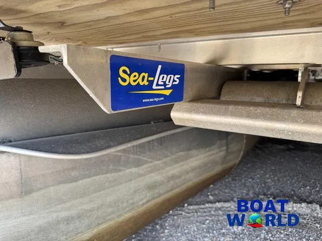 Slide: The Image of Palm Beach 200 Castmaster Pontoon With SEA LEGS 2017 - 63