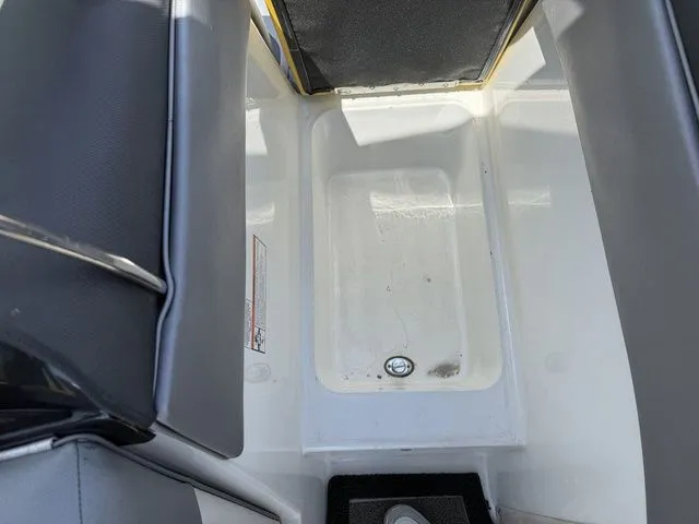 Slide: The Image of Tigé Z3 2013 - 14