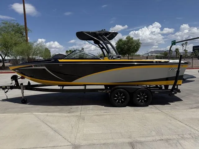 Slide: The Image of Tigé Z3 2013 - 5