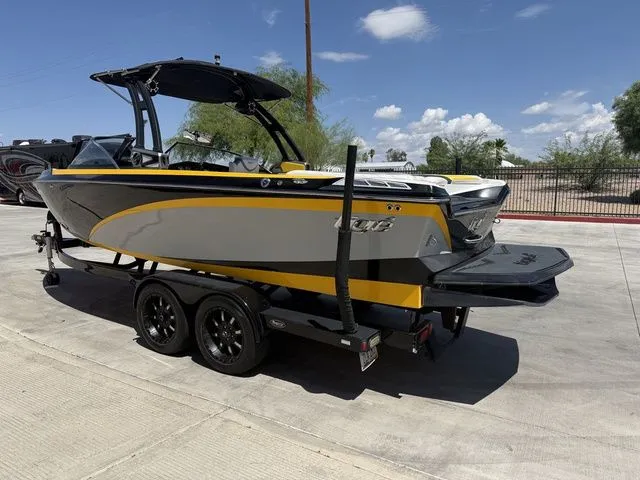 Slide: The Image of Tigé Z3 2013 - 6