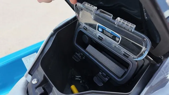 Slide: The Image of Sea-Doo GTI SE 130 IBR 2021 - 10