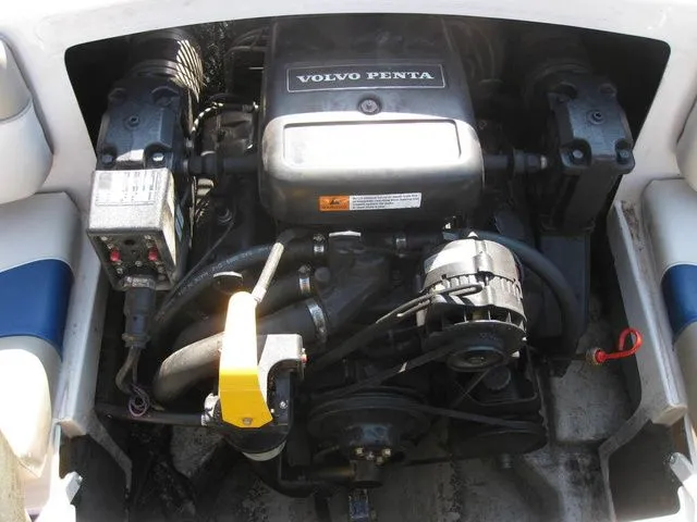 Slide: The Image of Four Winns 180 HORIZON I/O 4.3L V6 190HP W/ TRAILER 1999 - 13
