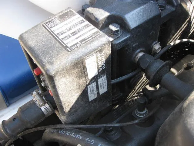 Slide: The Image of Four Winns 180 HORIZON I/O 4.3L V6 190HP W/ TRAILER 1999 - 14