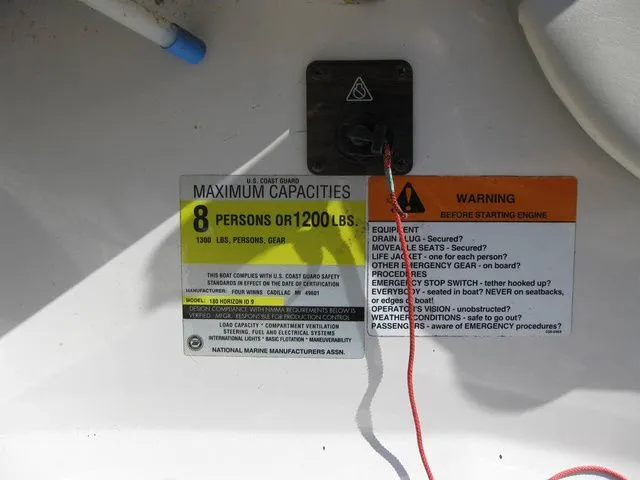 Slide: The Image of Four Winns 180 HORIZON I/O 4.3L V6 190HP W/ TRAILER 1999 - 9