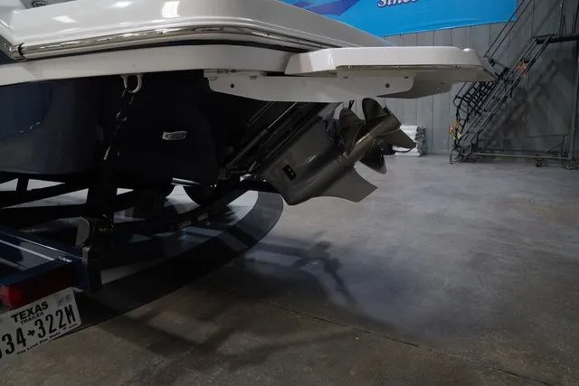 Slide: The Image of Four Winns H4 2022 - 10