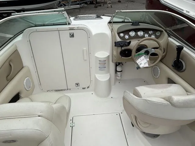 Slide: The Image of Chaparral 215 SSi 2004 - 4