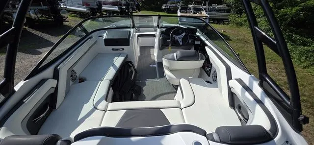 Slide: The Image of Yamaha AR192 2016 - 6