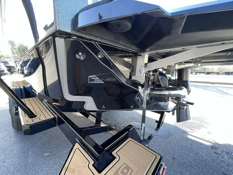 Slide: The Image of Nautique Super Air Nautique S25 2024 - 14
