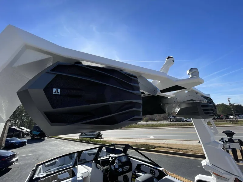 Slide: The Image of Nautique Super Air Nautique S25 2024 - 15