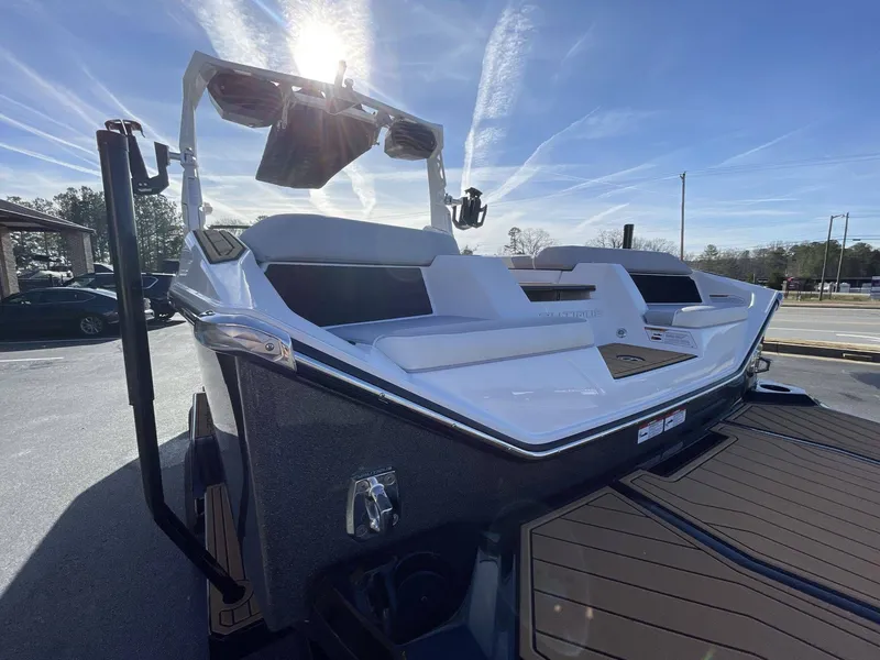 Slide: The Image of Nautique Super Air Nautique S25 2024 - 7