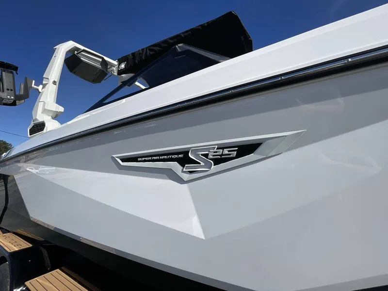 Slide: The Image of Nautique Super Air Nautique S25 2024 - 8