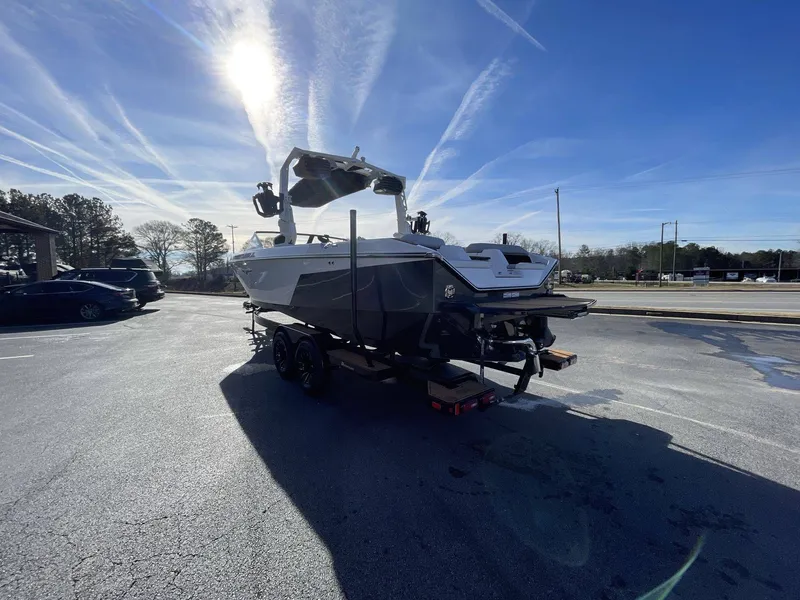 Slide: The Image of Nautique Super Air Nautique S25 2024 - 9