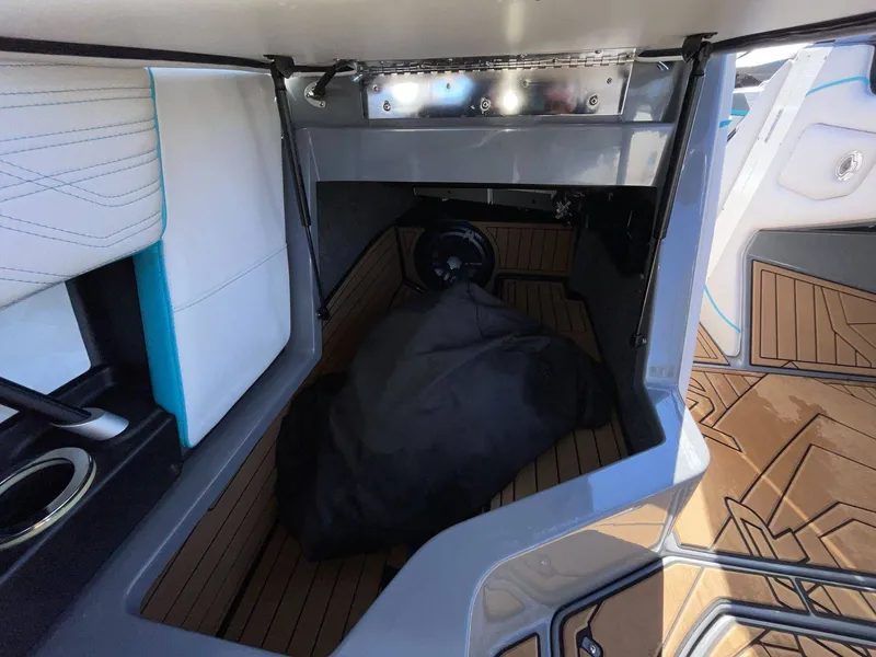 Slide: The Image of Nautique G23 2017 - 13