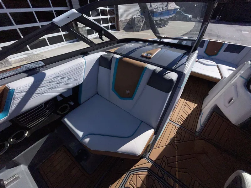 Slide: The Image of Nautique G23 2017 - 21