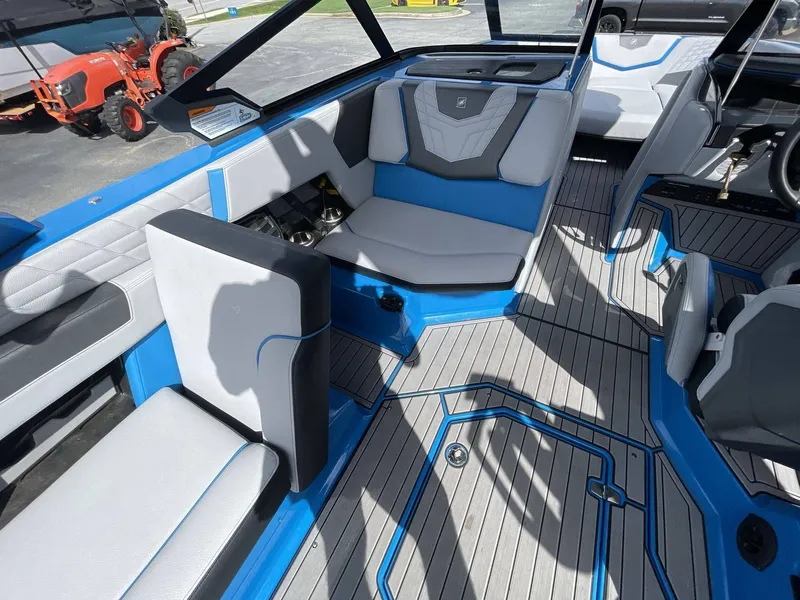 Slide: The Image of Nautique G25 2022 - 29