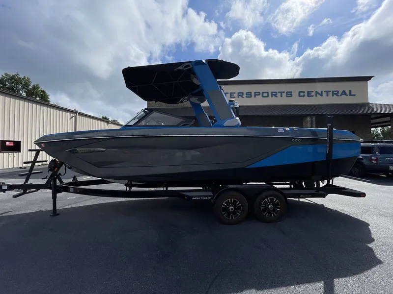 Slide: The Image of Nautique G25 2022 - 3