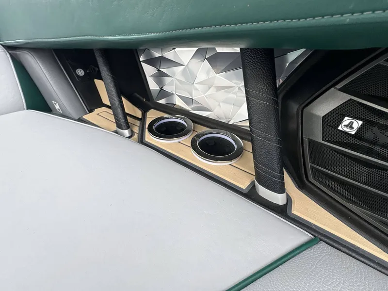 Slide: The Image of Nautique Super Air Nautique G23 Paragon 2020 - 10