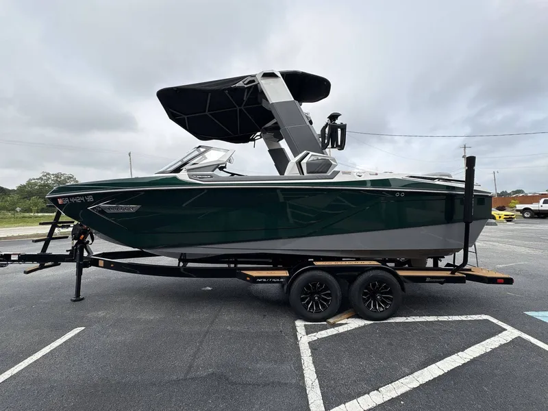 Slide: The Image of Nautique Super Air Nautique G23 Paragon 2020 - 3
