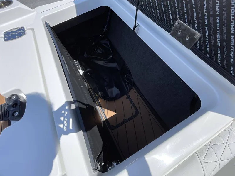 Slide: The Image of Nautique GS24 2025 - 11