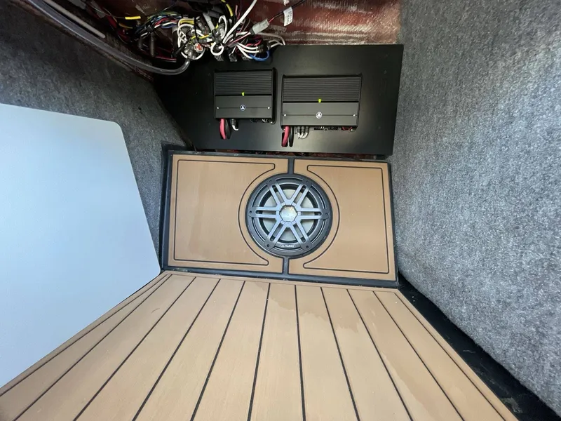 Slide: The Image of Nautique GS24 2025 - 21