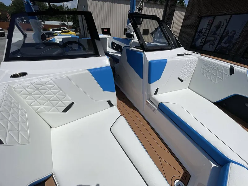 Slide: The Image of Nautique GS24 2025 - 29