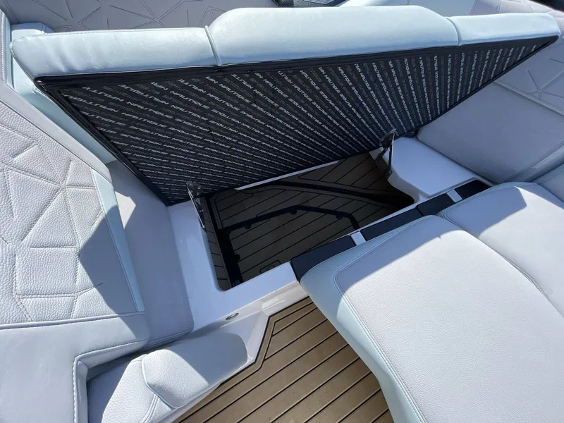 Slide: The Image of Nautique Super Air Nautique 2021 - 21