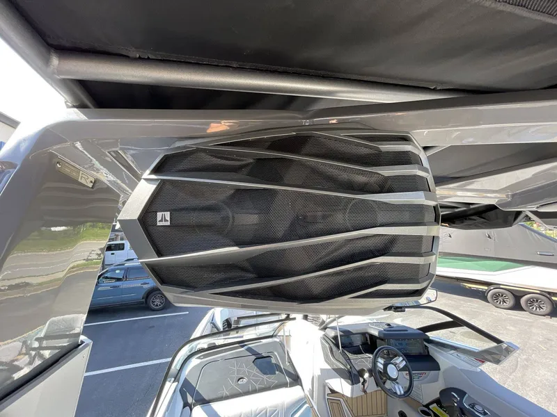 Slide: The Image of Nautique Super Air Nautique 2021 - 22