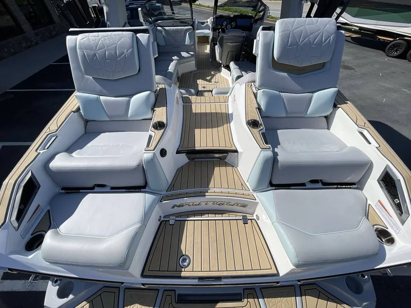 Slide: The Image of Nautique Super Air Nautique 2021 - 6