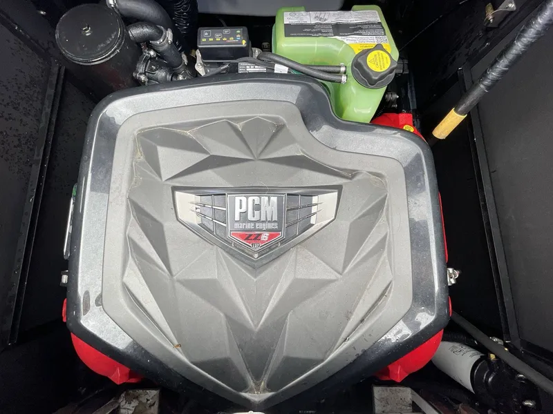 Slide: The Image of Nautique G23 2022 - 16