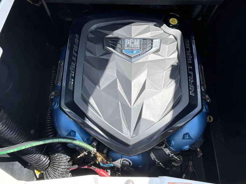 Slide: The Image of Nautique G25 2020 - 11