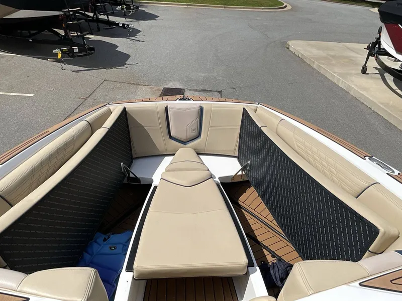 Slide: The Image of Nautique G25 2020 - 29