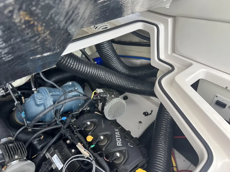 Slide: The Image of Scarab 255 HO Impulse 2015 - 20