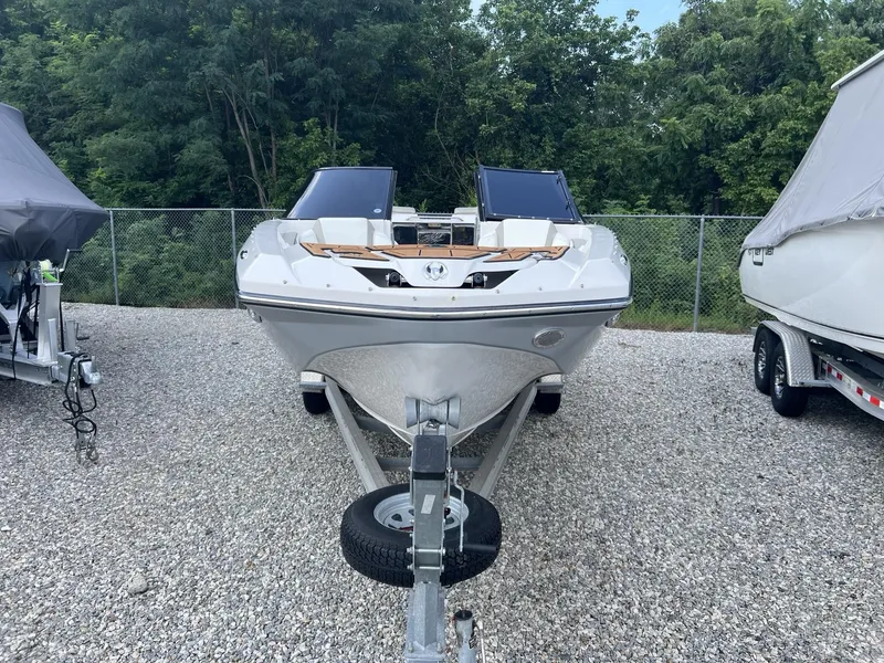 Slide: The Image of Scarab 255 HO Impulse 2015 - 22